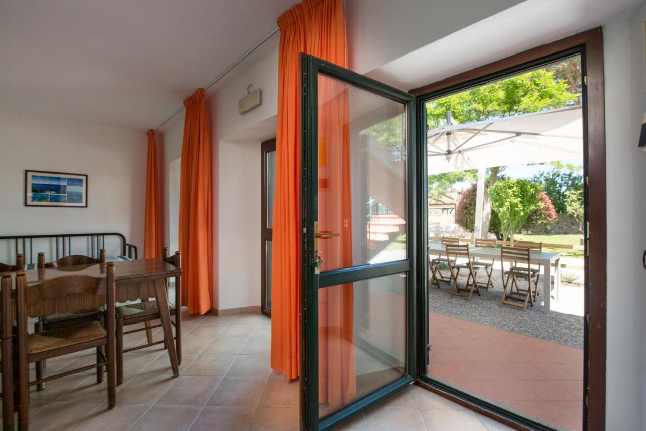 Agriturismo Le Vecchie Scuole Кампилия Маритима Екстериор снимка