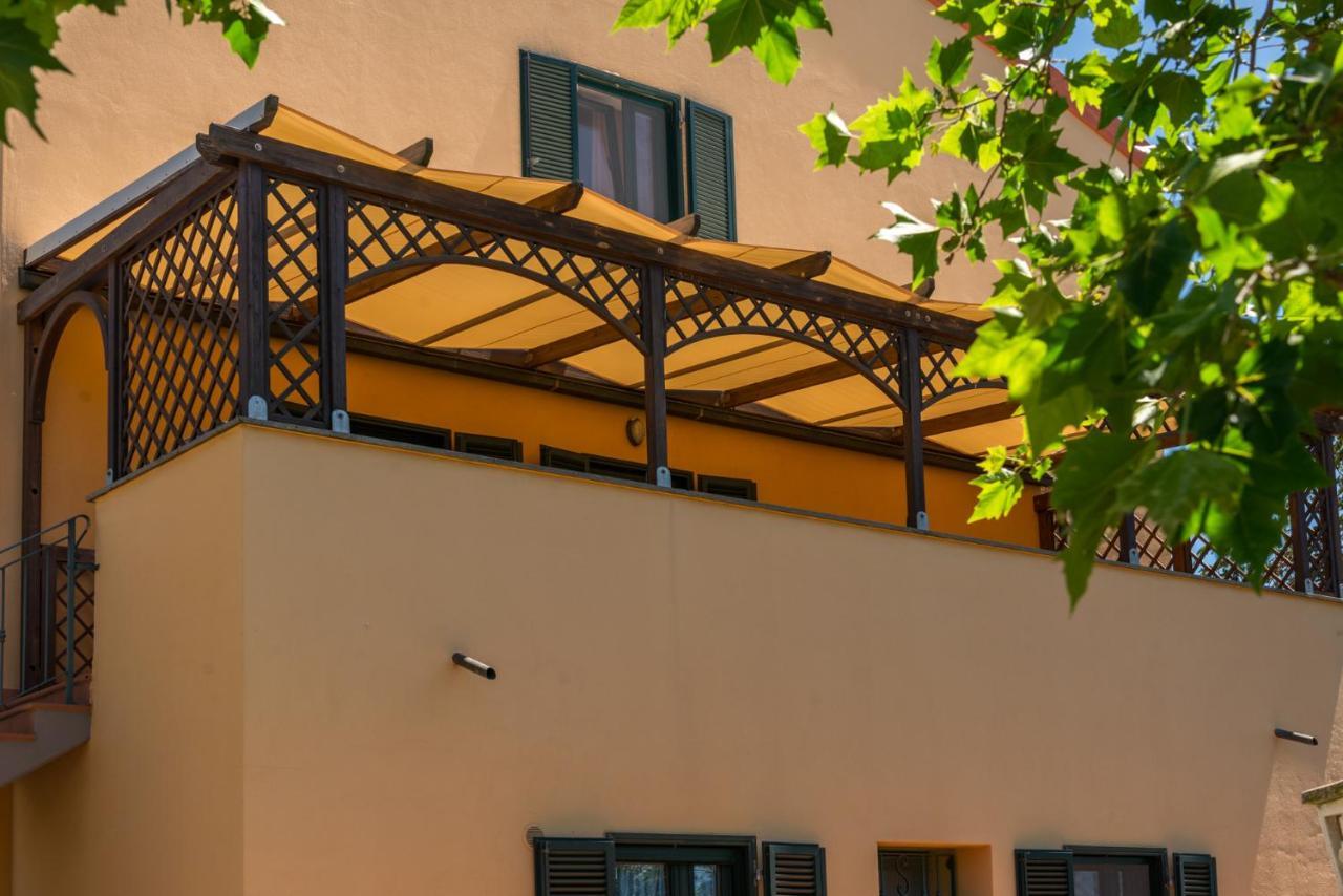 Agriturismo Le Vecchie Scuole Кампилия Маритима Екстериор снимка